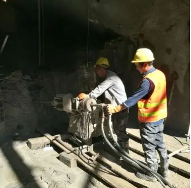 岭东水下抗分散灌浆料特点 水下不分散注浆料介绍