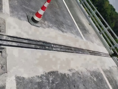 岭东伸缩缝更换后浇筑材料快速结构修补料速砼的产品特点及施工流程​